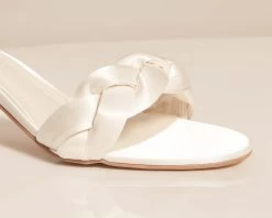 Avalia Agnes Bruidsschoenen -Droom Trouwjurk be agnes 1 1