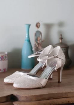 Rainbow Club Caroline Bruidsschoenen -Droom Trouwjurk caroline 3 1