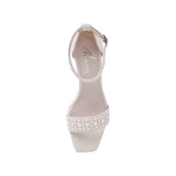 Fiarucci Bridal Emylia Bruidsschoenen 11 Fiarucci Bridal Emylia Bruidsschoenen -Droom Trouwjurk emilya off white suede leather pearls 5