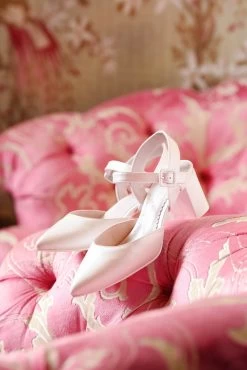 Fiarucci Bridal Mariska Bruidssschoenen 16 Fiarucci Bridal Mariska Bruidssschoenen -Droom Trouwjurk fiarucci bridal mariska perle leather pls a