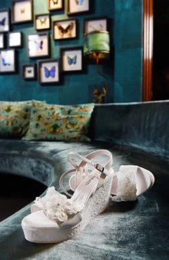 Fiarucci Bridal Shirly Bruidsschoenen -Droom Trouwjurk fiarucci bridal shirly off white leather fine glitter pls b