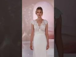 Bianco Evento E375 Bolero -Droom Trouwjurk hqdefault 11 23