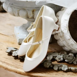 Rainbow Club Larissa Witte Bruidsschoenen 13 Rainbow Club Larissa Witte Bruidsschoenen -Droom Trouwjurk larissa 1