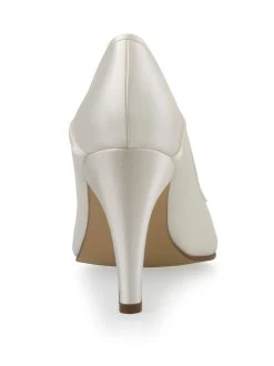Rainbow Club Lucy Bruidsschoenen 14 Rainbow Club Lucy Bruidsschoenen -Droom Trouwjurk lucy ivory satin 5 2