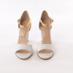 Content Juno Bruidsschoenen Wit Goud 9 Content Juno Bruidsschoenen Wit Goud -Droom Trouwjurk mc juno white 4