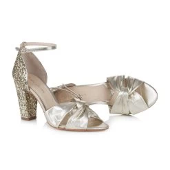 Rachel Simpson Candyfloss Gold Bruidsschoenen -Droom Trouwjurk new rss candyfloss gold pair lying down 81906977 d176 462c 9167 c783b5de9d56 2400x