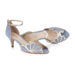 Rachel Simpson Isadora Dusky Blue Bruidsschoenen -Droom Trouwjurk new rss isadora pair lying down. 2400x