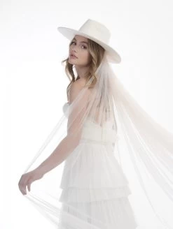 Poirier HT-301-Off White Hoed 8 Poirier HT-301-Off White Hoed -Droom Trouwjurk poirier ht 301 off white hat 3