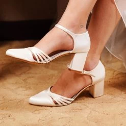 Rainbow Club Glitta Bruidsschoenen -Droom Trouwjurk rainbow club gitta ivory satin ls f