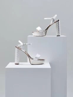 Rainbow Club Nattie Bruidsschoenen -Droom Trouwjurk rainbow club nattie ivory satin parquet heel pls g