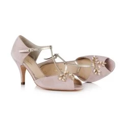 Rachel Simpson Bruidsschoenen Amalia Powder Pink -Droom Trouwjurk rss brautschuhe amalia powder pink pair lying down 2400xjpg. 1 1 2