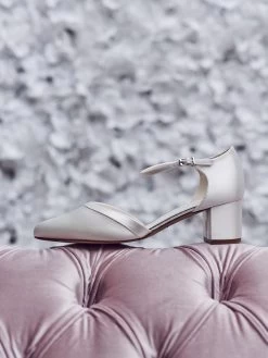 Rainbow Club Stacy Bruidsschoenen -Droom Trouwjurk stacy ivory satin pls a