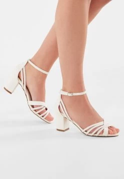 Rainbow Club Jayne Bruidsschoenen Off-White 14 Rainbow Club Jayne Bruidsschoenen Off-White -Droom Trouwjurk yayne off metallic mettalic