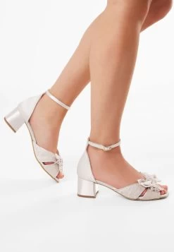 Fiarucci Bridal Yenthe Bruidsschoenen -Droom Trouwjurk yenthe champagne plisse